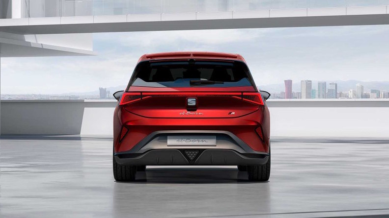 Seat El-Born l'utilitaria con 62 kWh di batteria