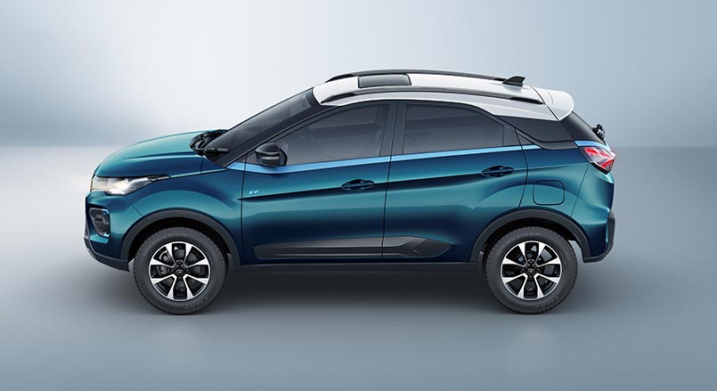 Tata Nexton EV è un mini SUV di 4 mt.