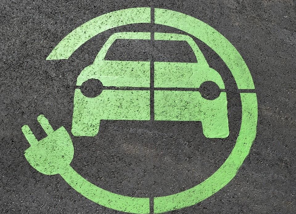 In Cina il governo ha recentemente avviato una procedura per facilitare le iniziative che consentono lo scambio di batterie tra veicoli elettrici