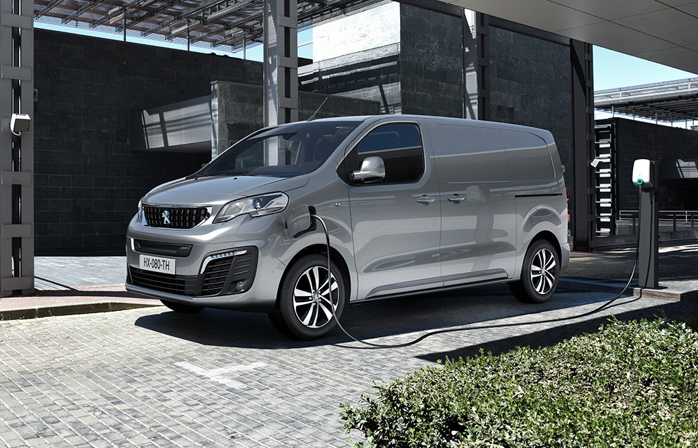 Peugeot e-Expert – il furgone elettrico con 300 Km di autonomia