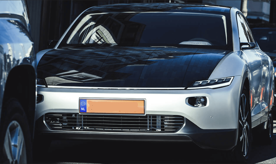 Lightyear 2, auto elettrica ad energia solare con range di 800km ha aperto gli ordini a nemo di 40.000 €